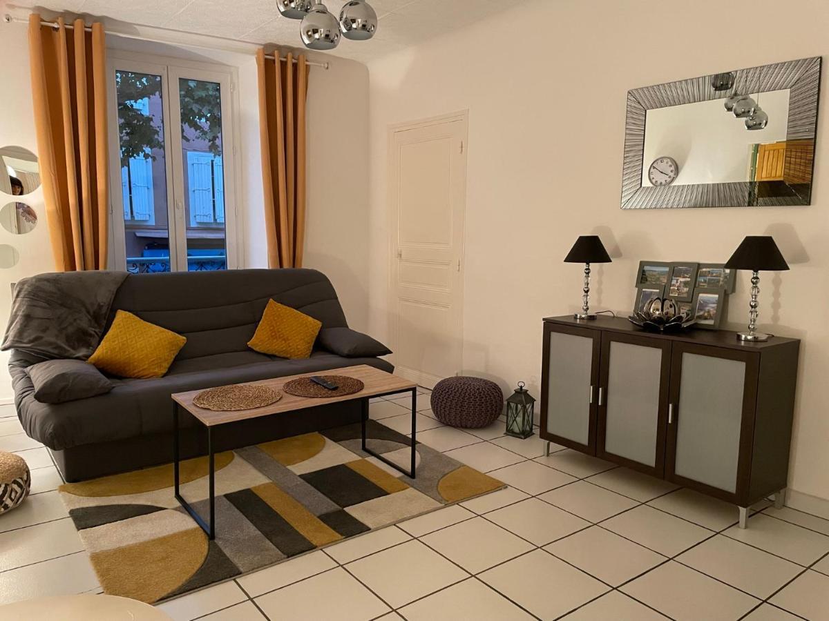 T2 Plein Centre Au 1Er Etage Avec Parking Prive Apartamento Millau Exterior foto