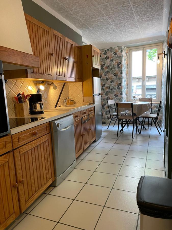 T2 Plein Centre Au 1Er Etage Avec Parking Prive Apartamento Millau Exterior foto