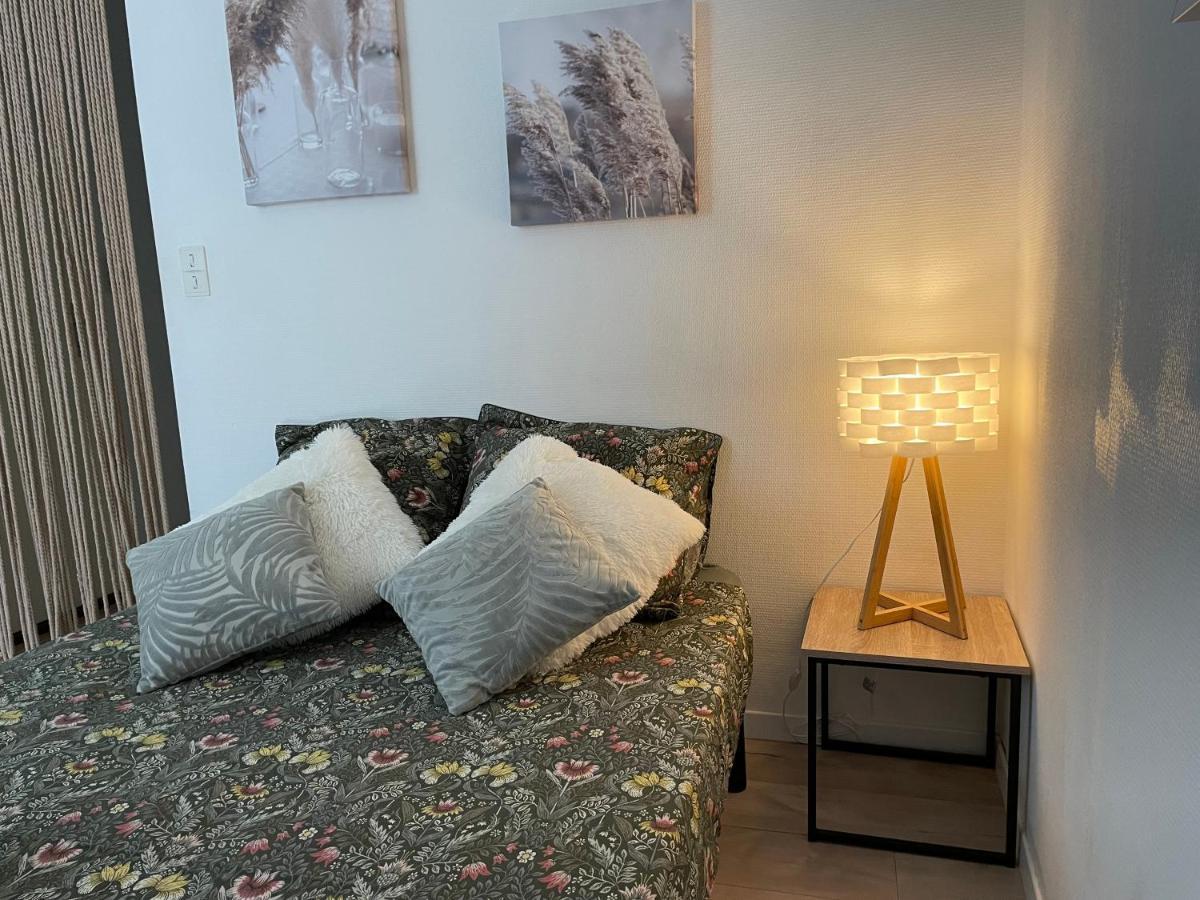 T2 Plein Centre Au 1Er Etage Avec Parking Prive Apartamento Millau Exterior foto