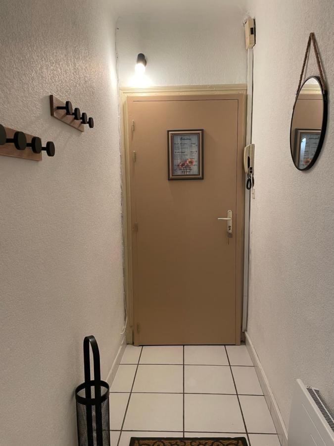 T2 Plein Centre Au 1Er Etage Avec Parking Prive Apartamento Millau Exterior foto